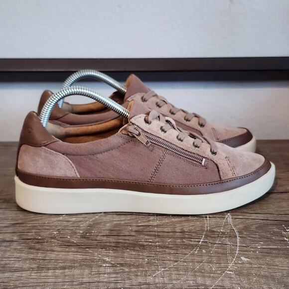 Vionic Women's Sneakers in Brown and Cream - Picture 3 of 9